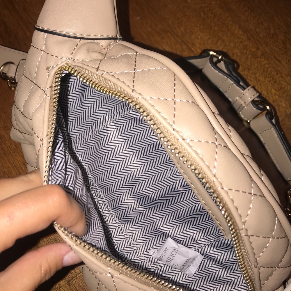Fanny Pack - Picture 3 of 4